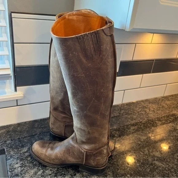 *Frye Embroidered Logo Back Zipper Tall Leather RidingBoots Size 6